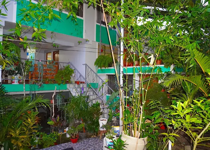 Comodo Con Jardin Y Bano Privado-echarati *